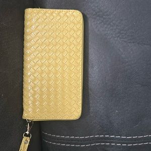Yellow medium textured wallet